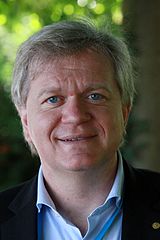 Understanding the Universe. Brian Schmidt