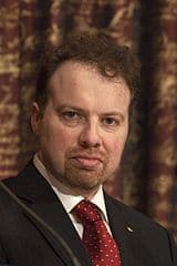 Understanding the Universe. Adam Riess